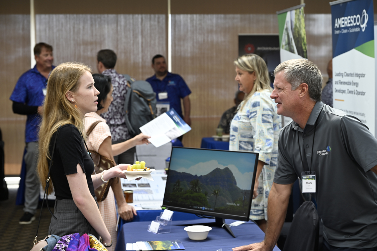 Exhibtors at 2025 HAwaii Energy Conference with Johnson Controls and Ameresco